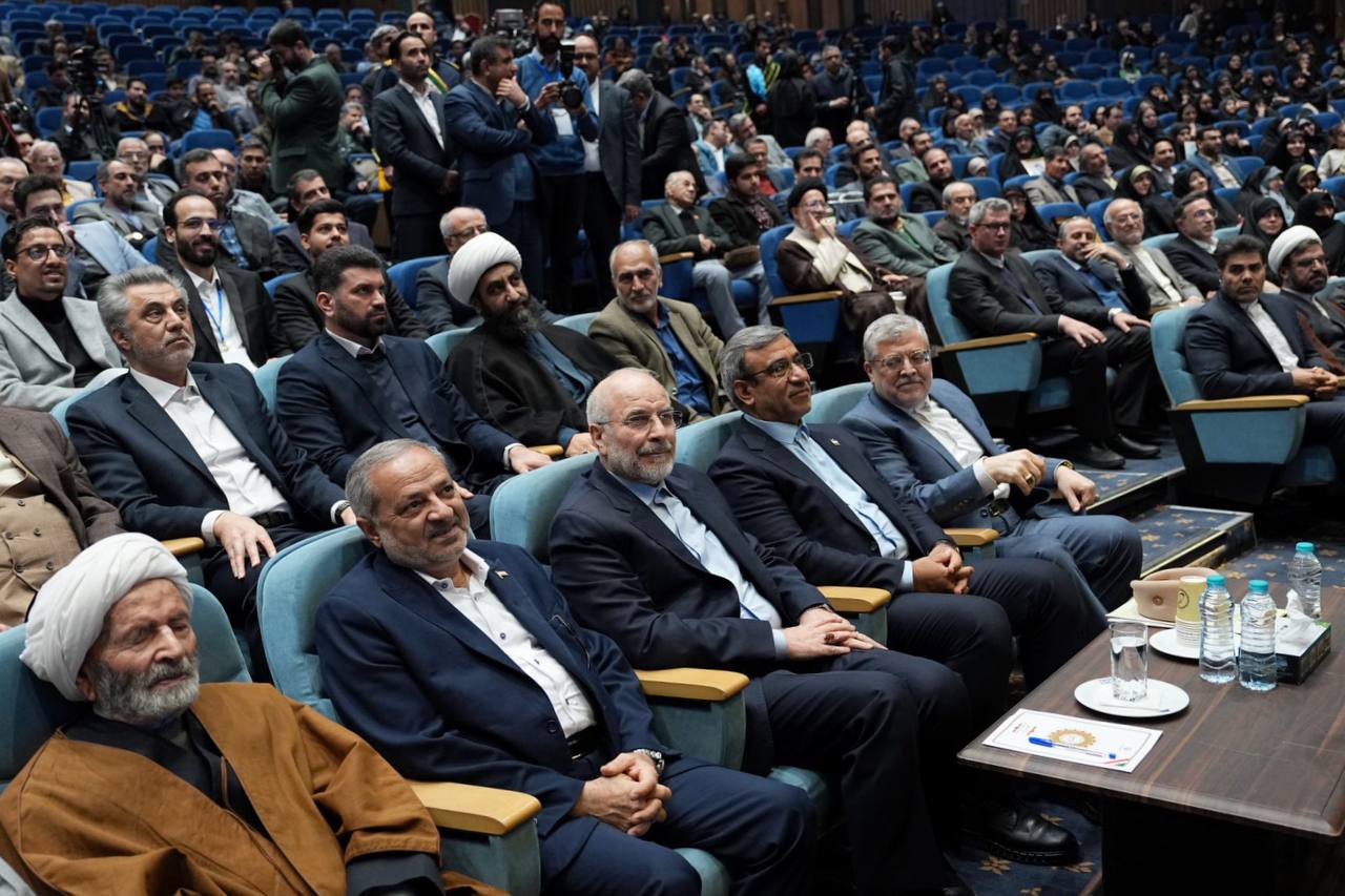 آیین اعطای نشان مشهد الرضا(ع) با حضور قالیباف 