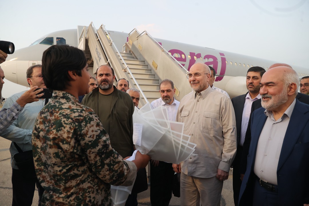  رئیس مجلس در فرودگاه بین المللی آبادان