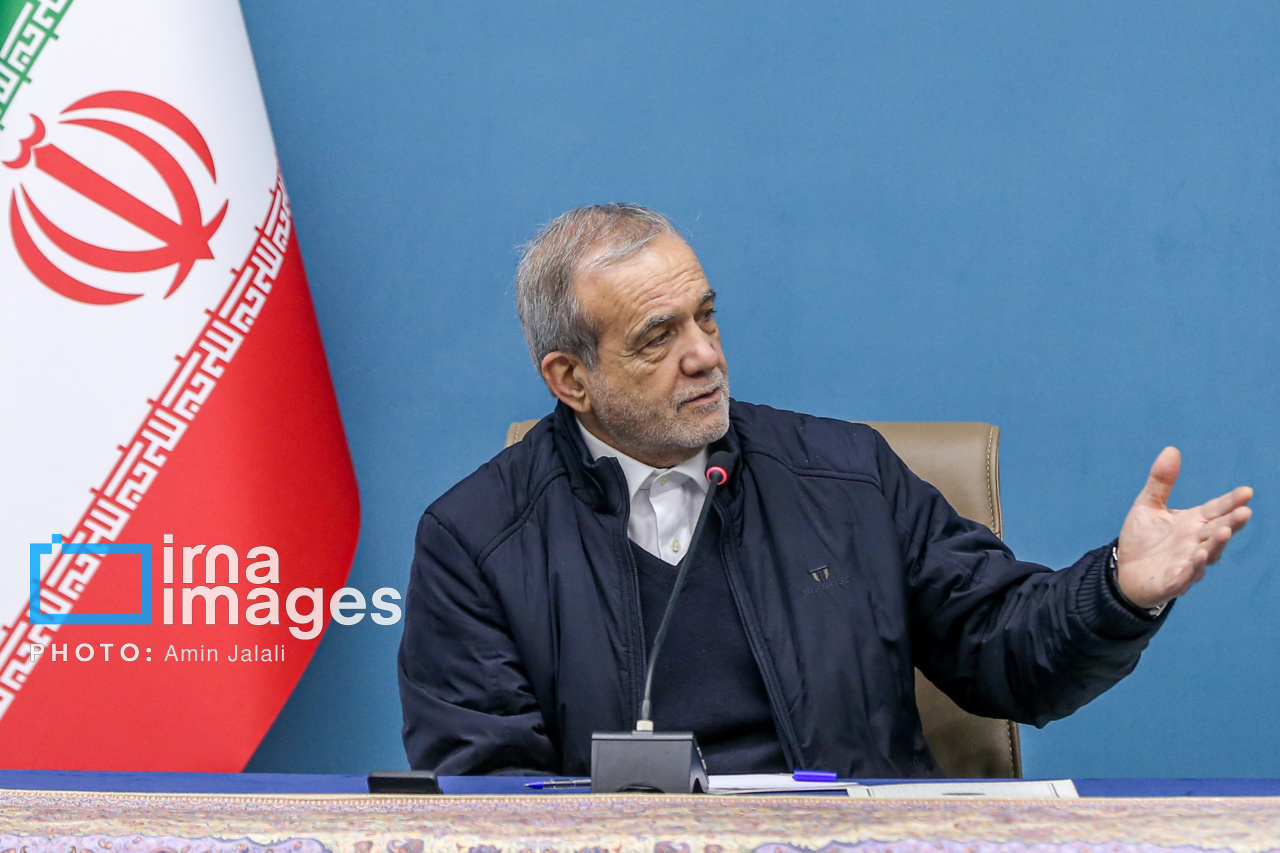 افتتاح و بهره برداری از طرح های نفت و نیرو