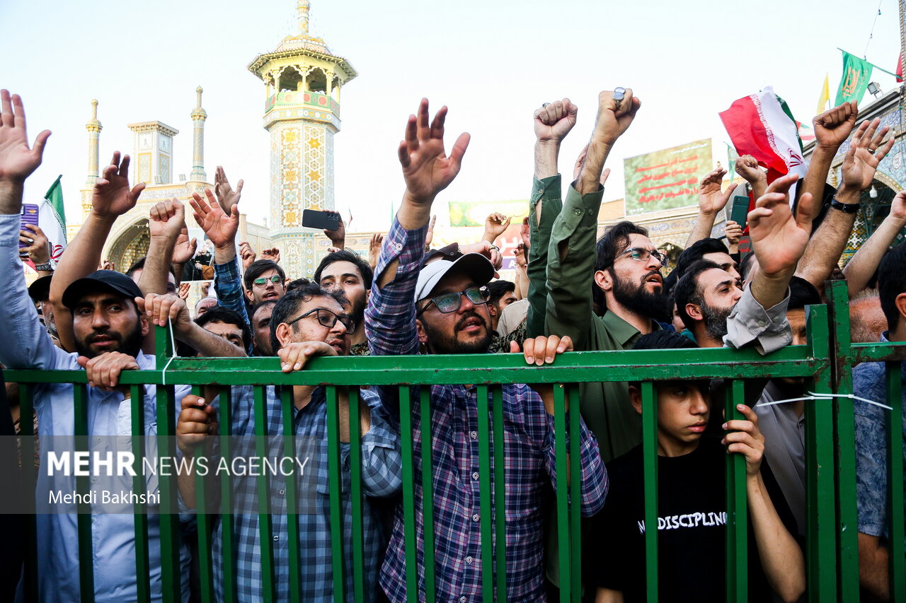 تشییع ۸ شهید مراکز نظامی در شهر مقدس قم