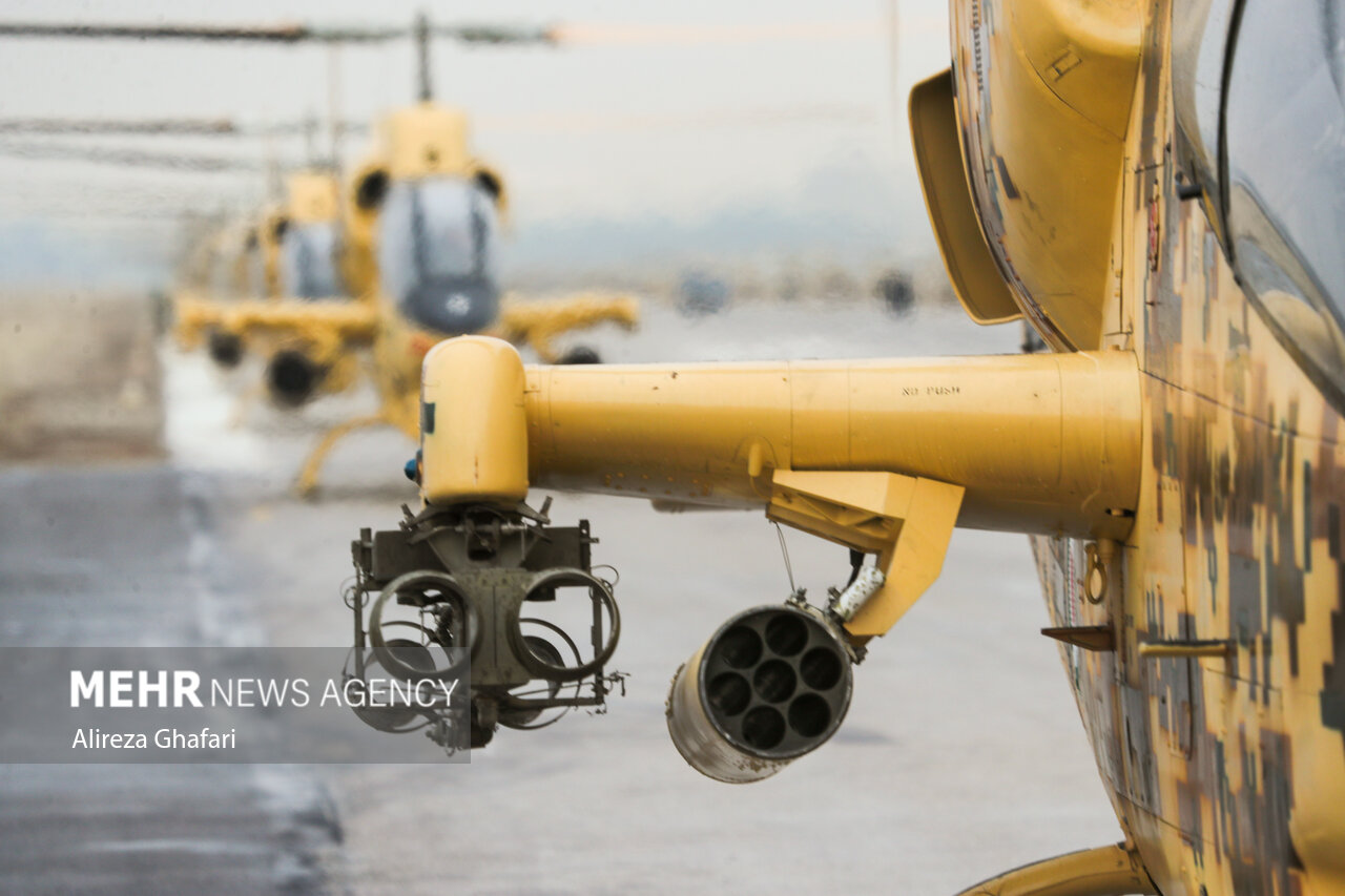 رزمایش اقتدار ۱۰۰ فروندی هوانیروز ارتش