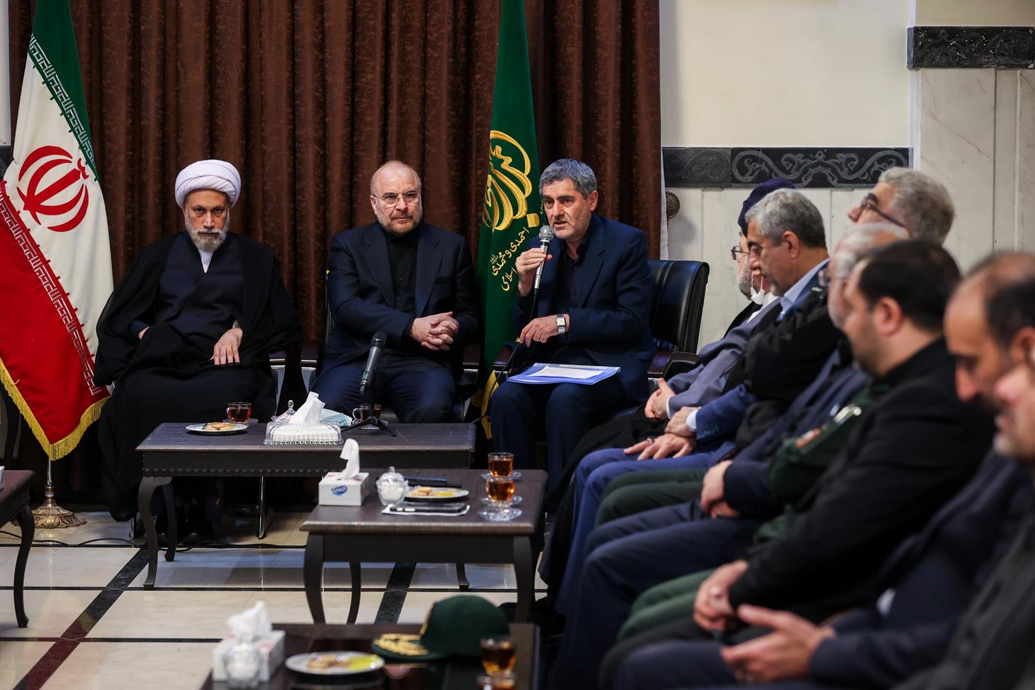 جلسه شورای تأمین استان فارس با حضور قالیباف