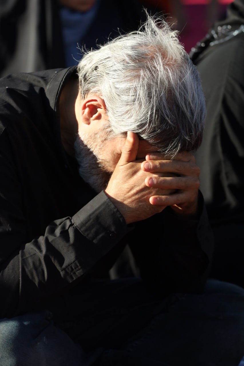مراسم دعای عرفه در میدان انقلاب