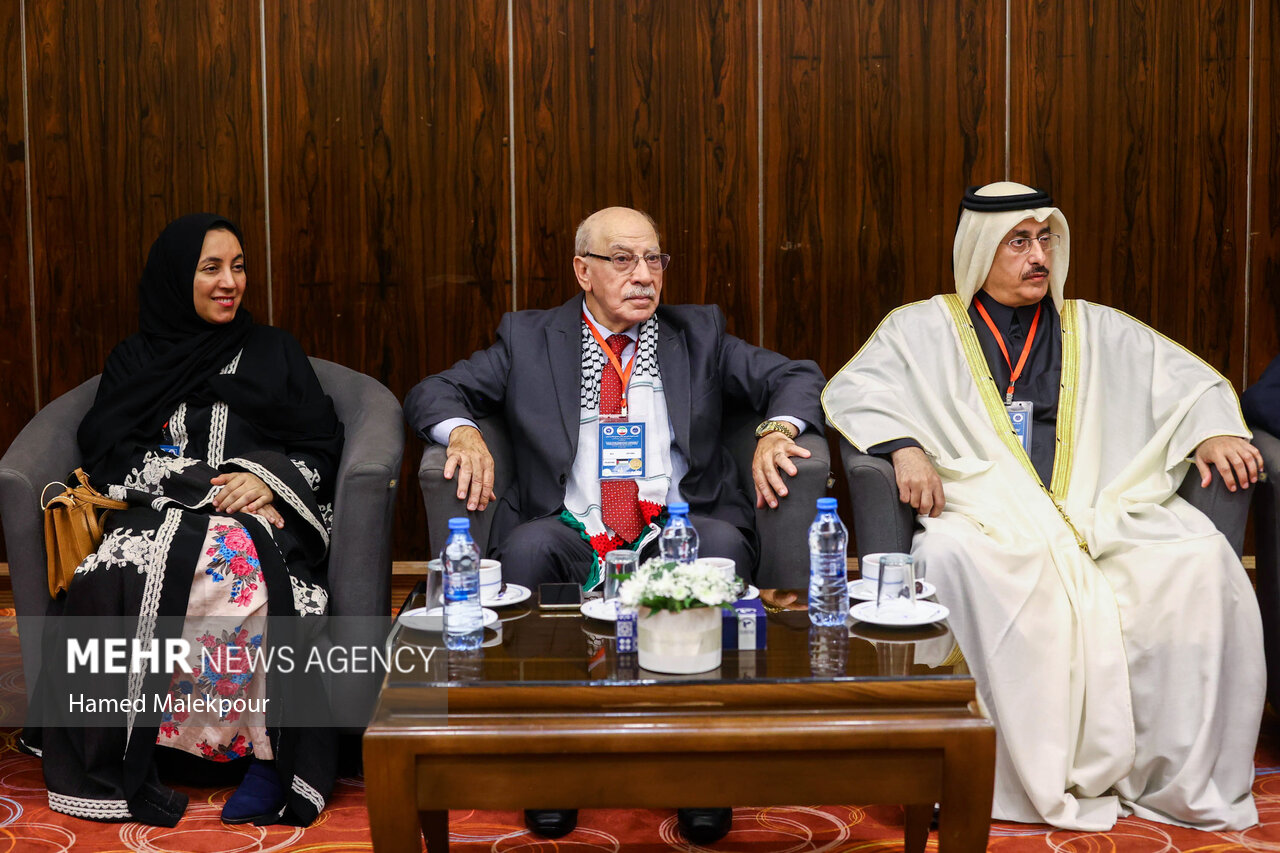 سفر رئیس مجلس به مشهد مقدس