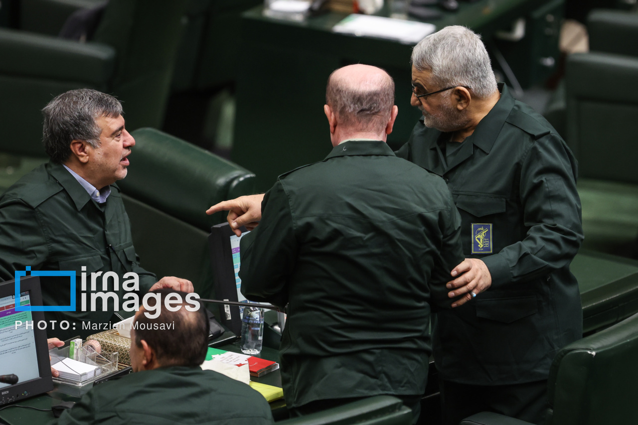 مراسم سالروز ورود امام خمینی(ره) به کشور