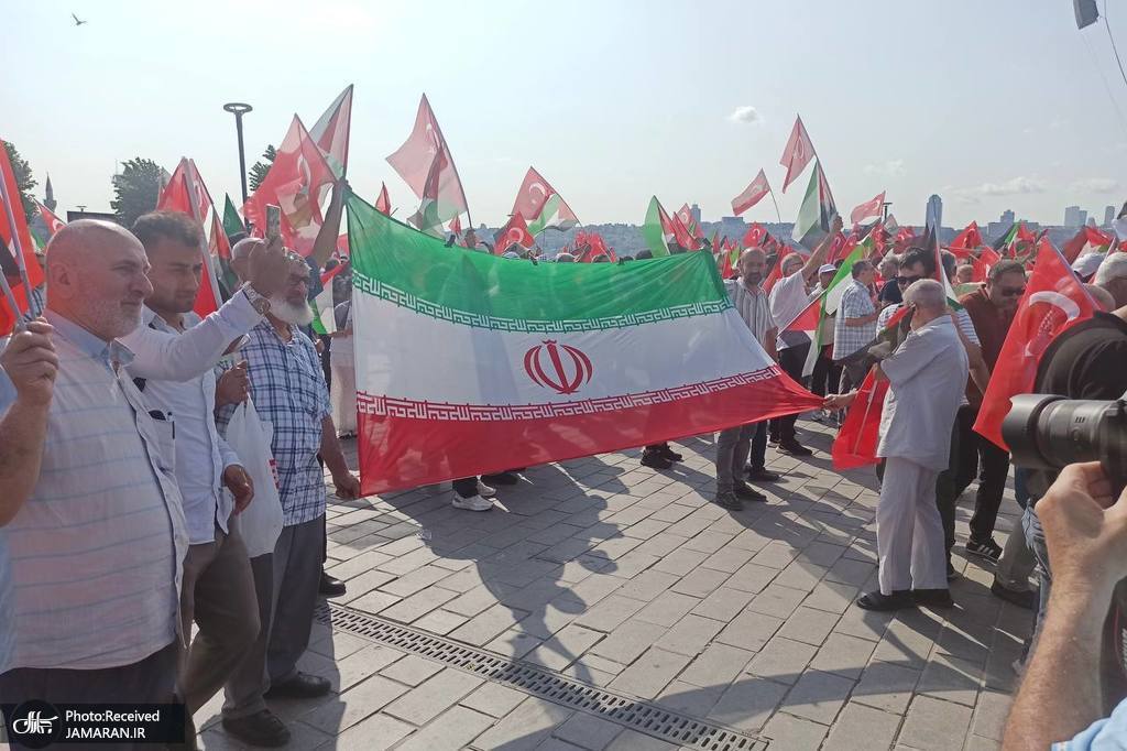 برگزاری تجمع در استانبول در حمایت از ایران