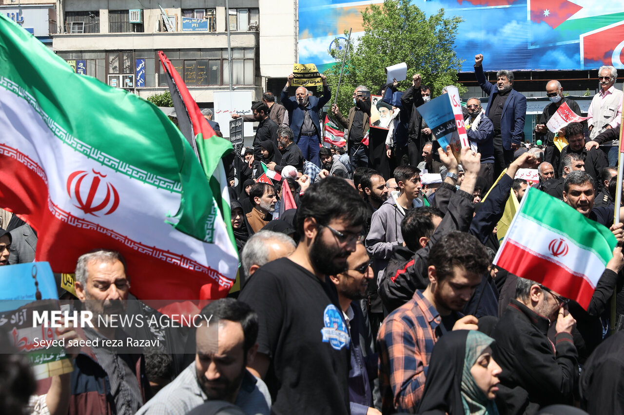 حضور رئیس جمهور در راهپیمایی روز قدس