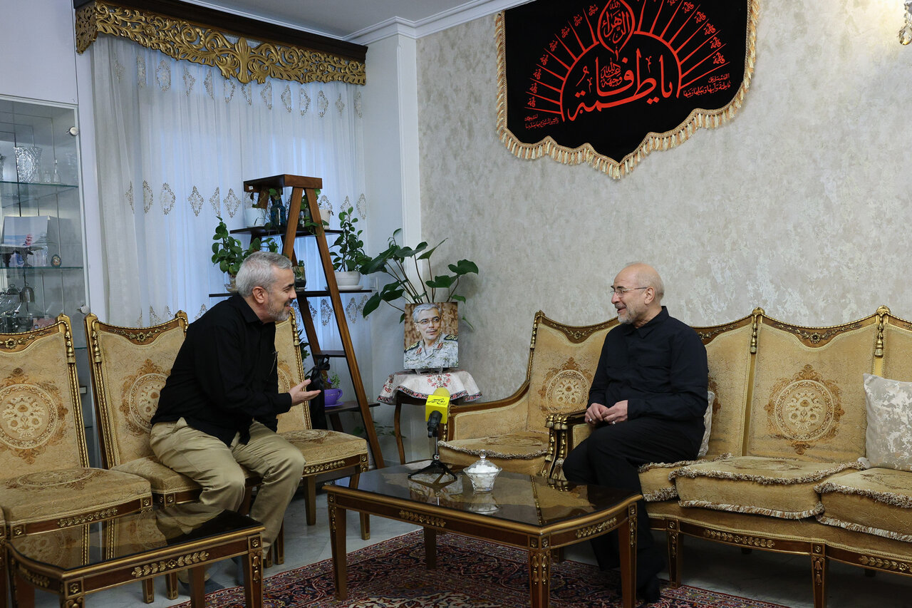 دیدار قالیباف با خانواده شهید باقری