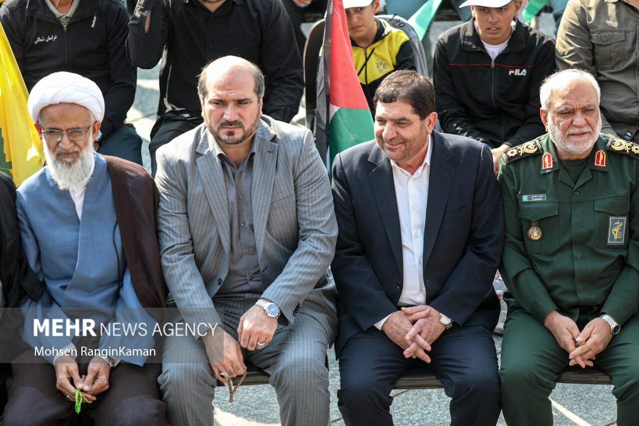 مراسم تشییع پیکر مطهر سردار شهید عباس نیلفروشان