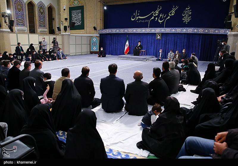 دیدار خانواده شهدای حادثه تروریستی شاهچراغ با رهبر انقلاب