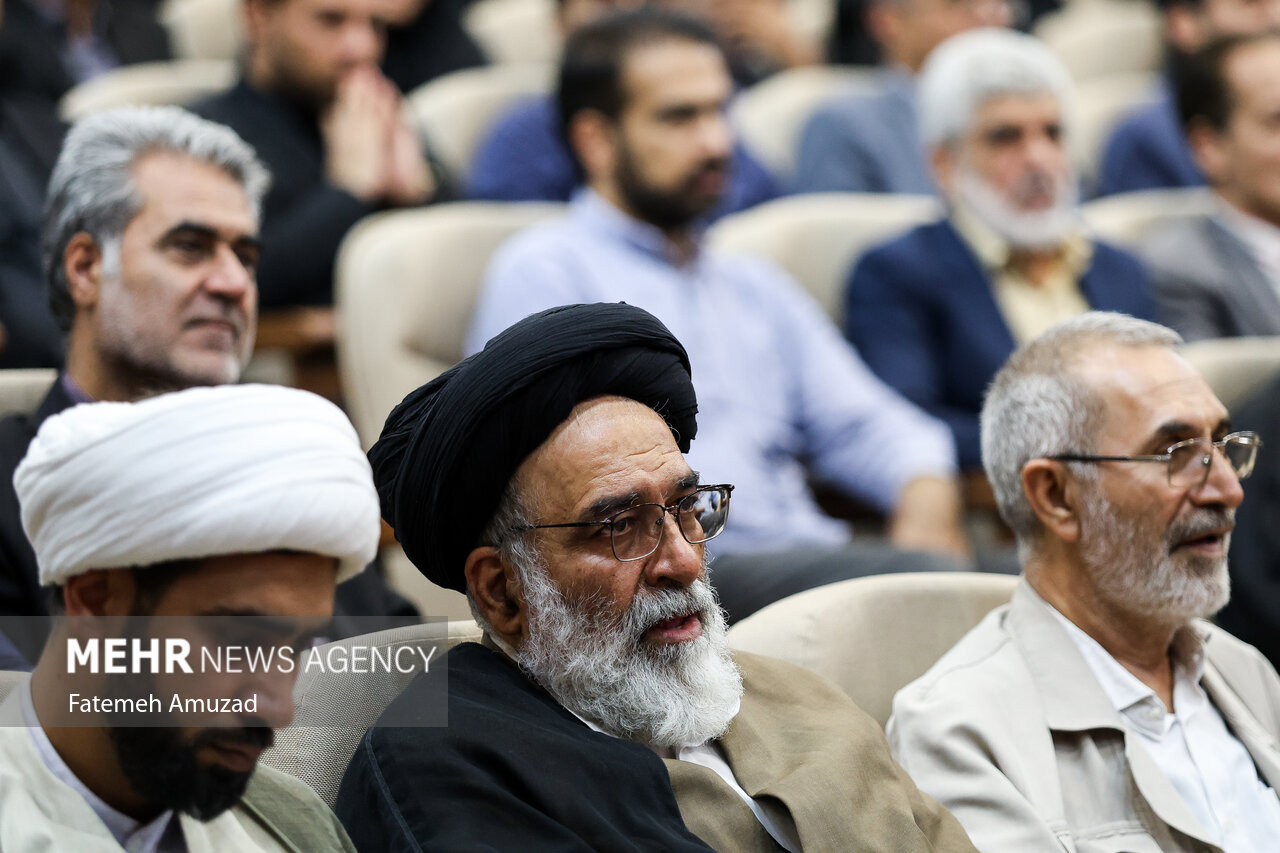  آیین پاسداشت روز مقاومت و پایداری