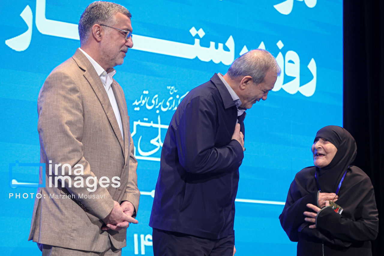 بزرگداشت مقام پرستار با حضور رئیس جمهور