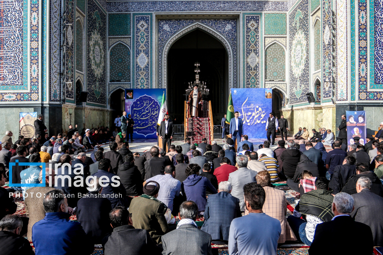 تصاویری از نماز عید فطر در حرم مطهر رضوی