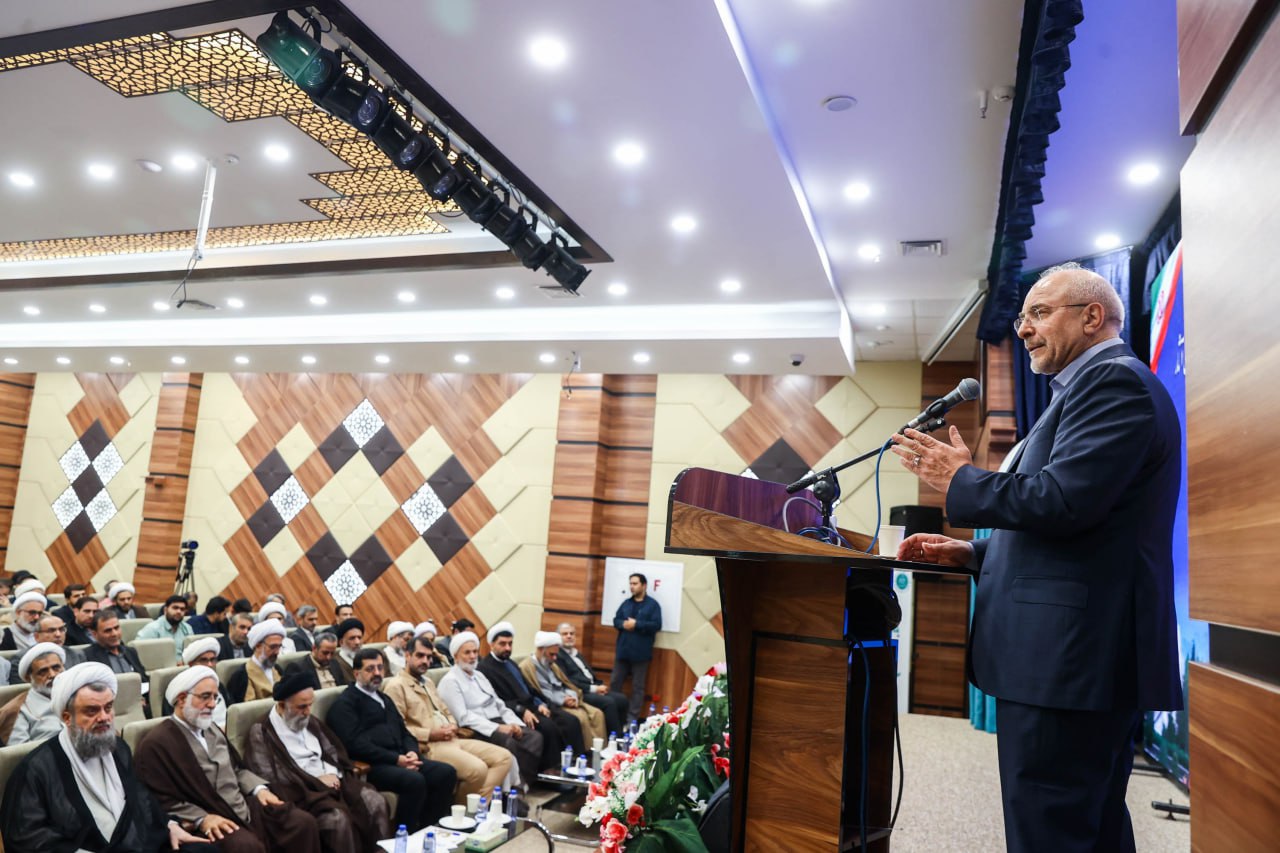  آیین تجلیل از اساتید و مدیران پژوهشی با حضور قالیباف