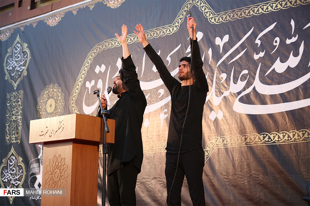 برگزاری مراسم شهادت امام صادق در میدان امام حسین