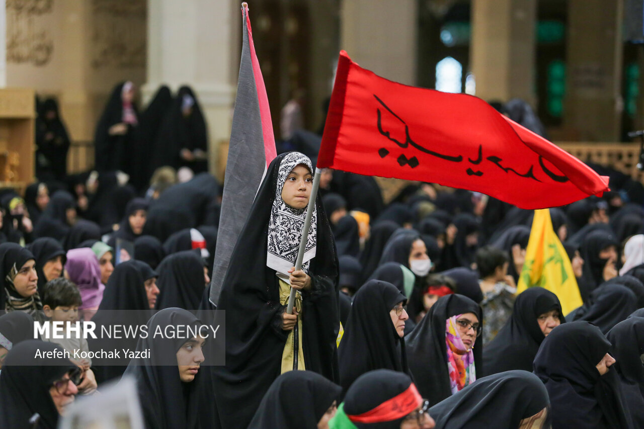 اجتماع بزرگ بانوان در حرم حضرت معصومه(س)