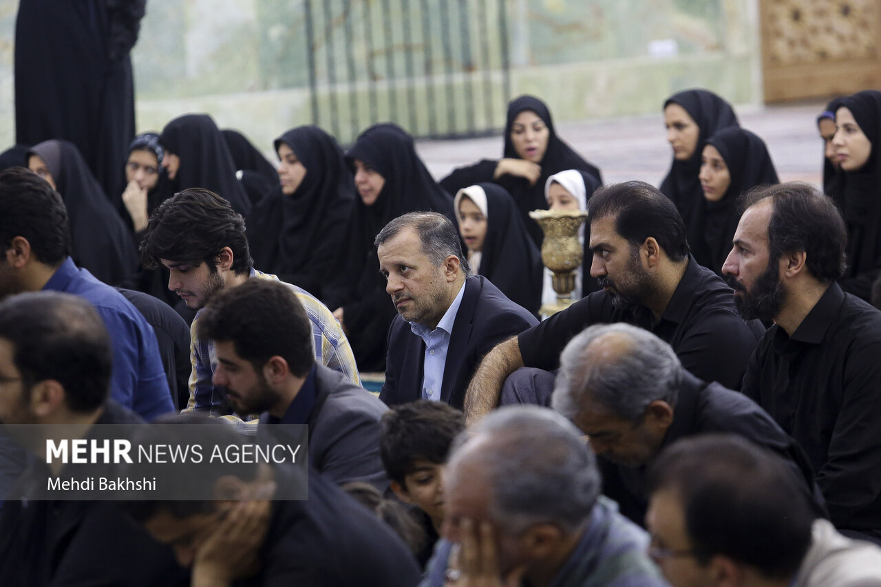 آیین غبارروبی حرم بانوی کرامت 