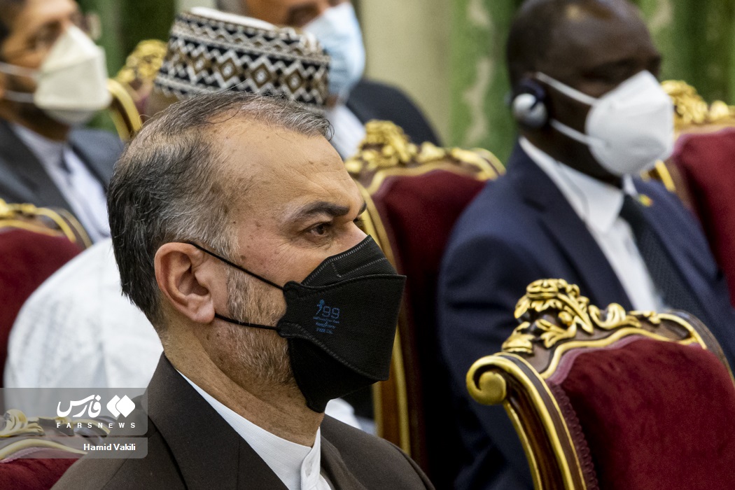 دیدار سفرا و روسای نمایندگی های کشورهای اسلامی با رئیس جمهور