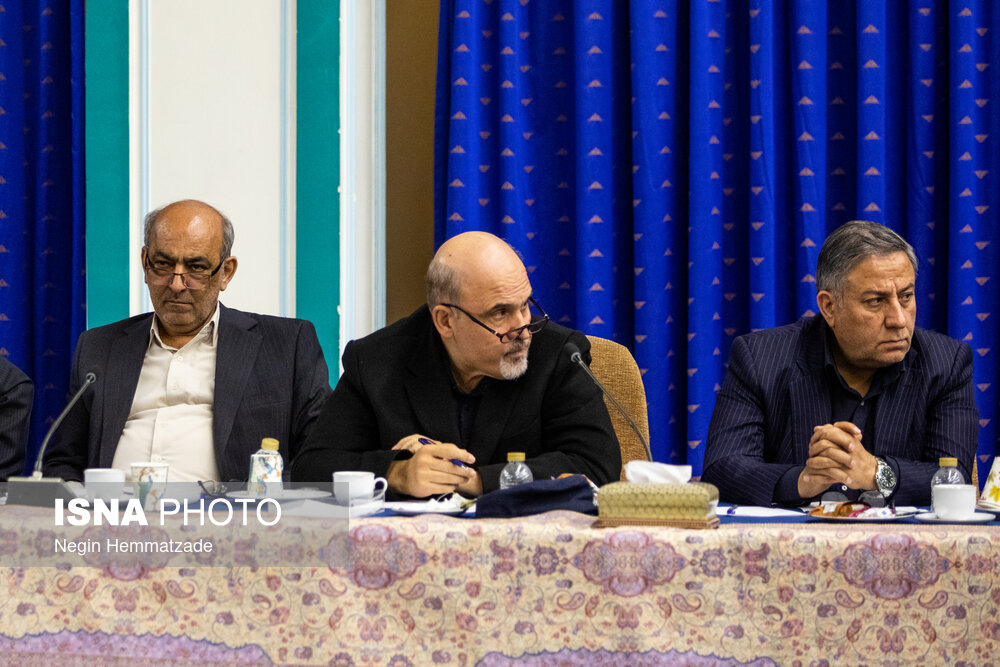 نشست بررسی راهکارهای تحقق انسجام ملی با حضور پزشکیان