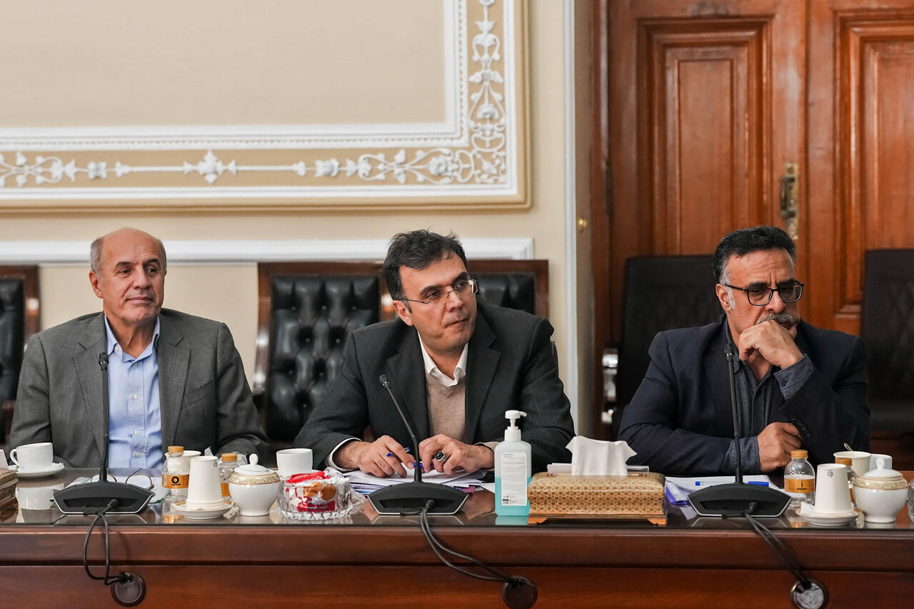 دیدار وزیر علوم و جمعی از رؤسای دانشگاه‌ها با قالیباف