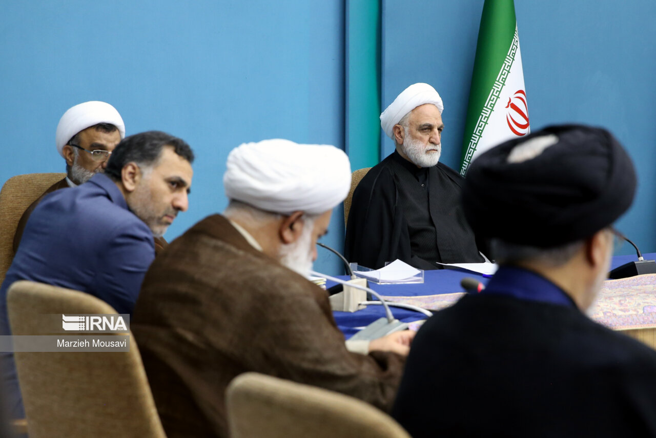 جلسه شورای عالی انقلاب فرهنگی