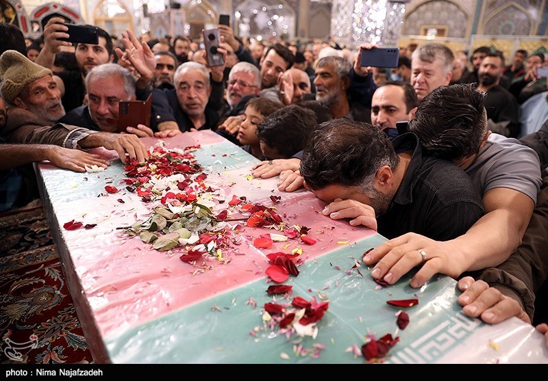مراسم وداع با شهیدان گمنام در حرم مطهر رضوی