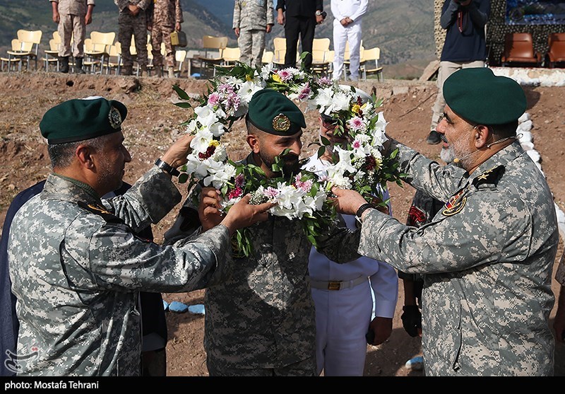 بازدید امیر ایرانی ازپادگان تکاوران نیروی دریایی ارتش