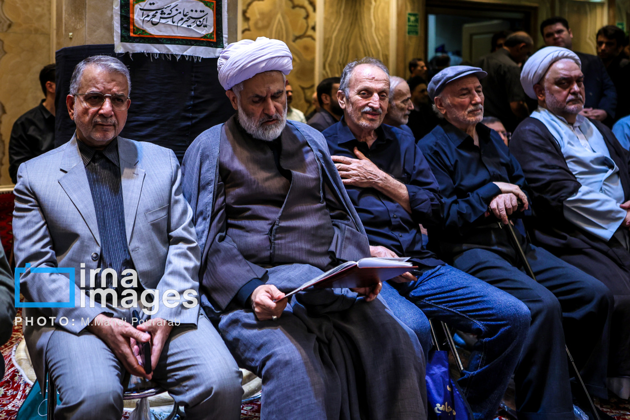 قالیباف و پزشکیان در مجلس ترحیم احمد توکلی