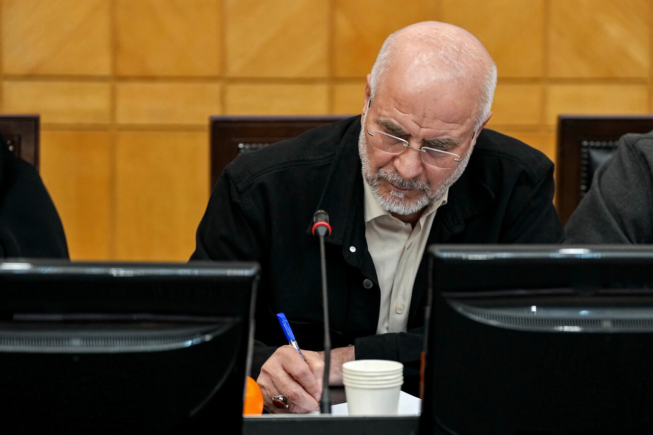 جلسه کمیسیون تلفیق لایحه بودجه ۱۴۰۵ با حضور قالیباف