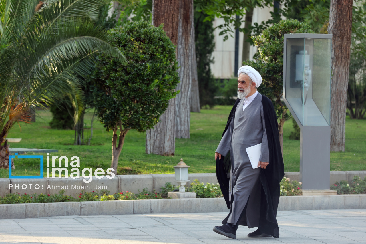 اعضای هیأت دولت در جمع خبرنگاران - ۵ مرداد ۱۴۰۴