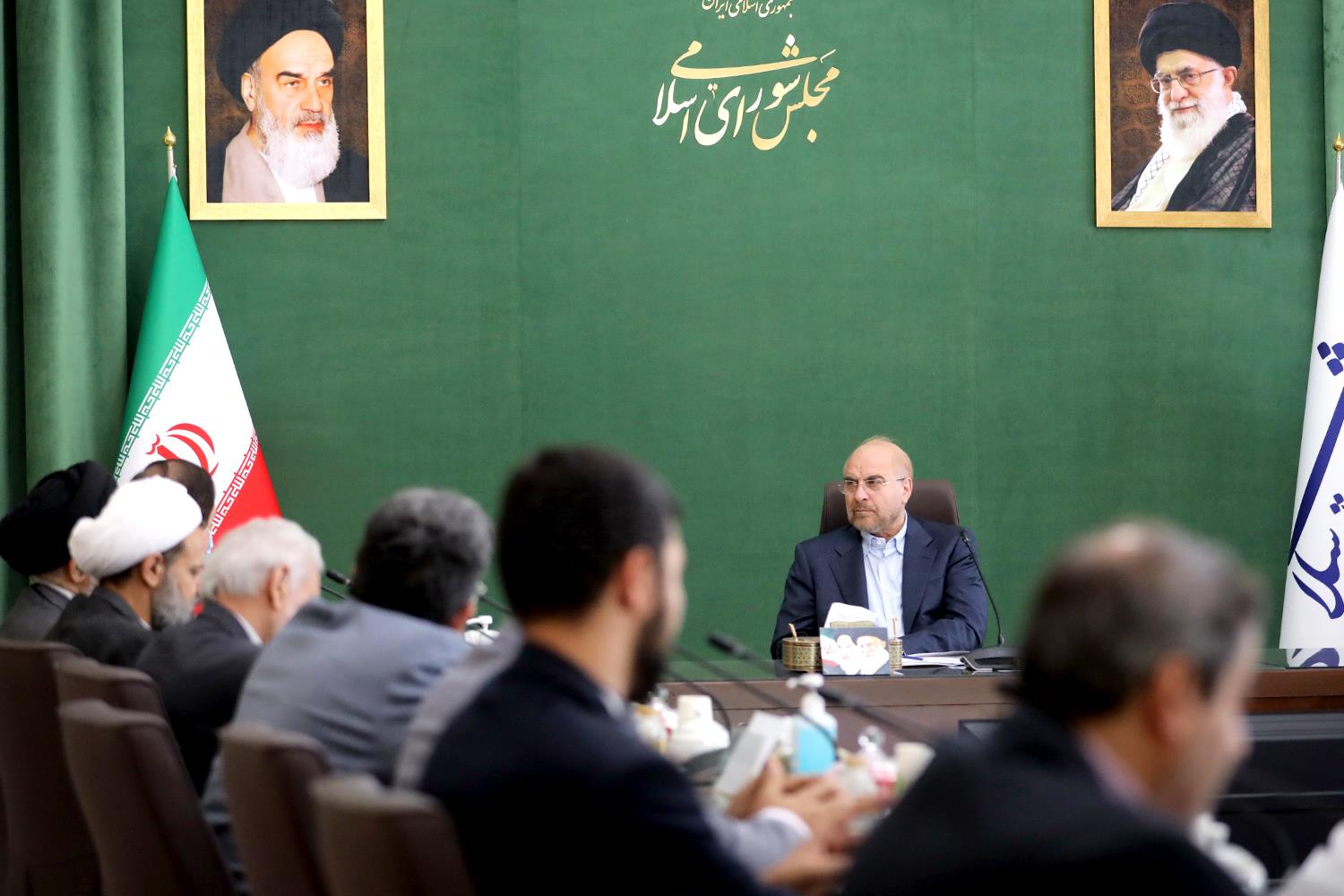 دیدار اعضای کنگره شهدای ۱۵ خرداد ورامین با قالیباف