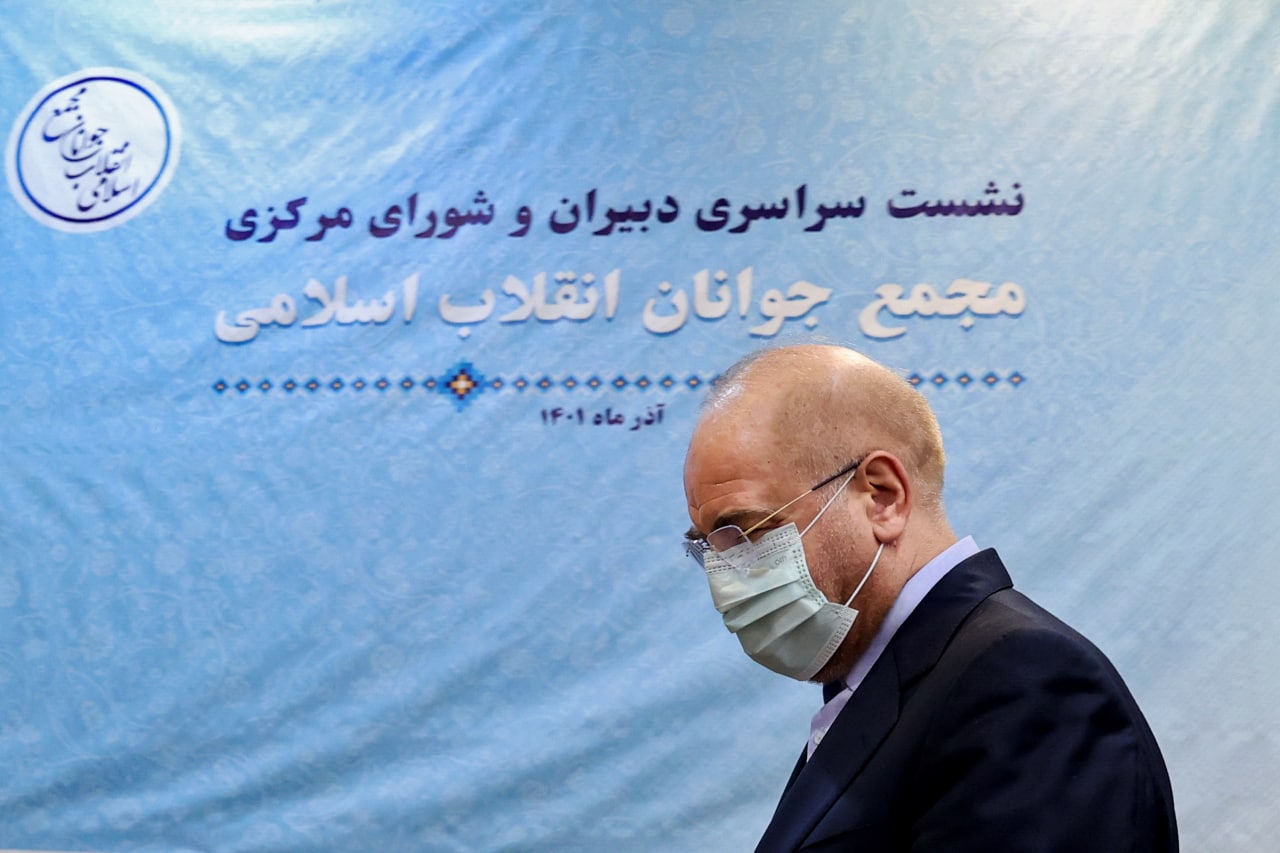 حضور قالیباف در مجمع جوانان انقلاب اسلامی