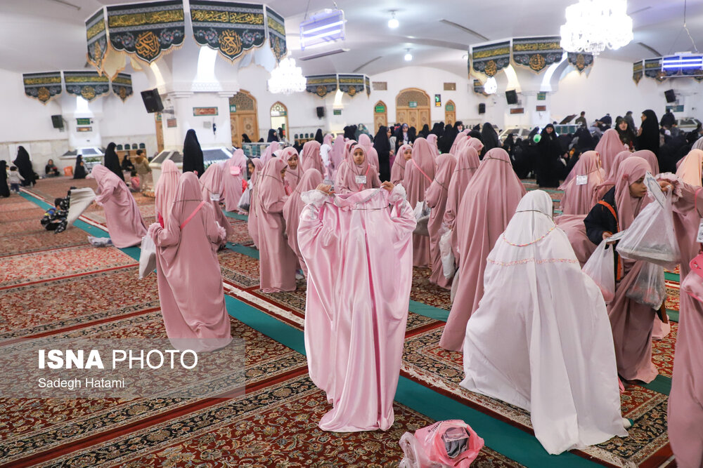 ضیافت افطاری در حرم مطهر رضوی