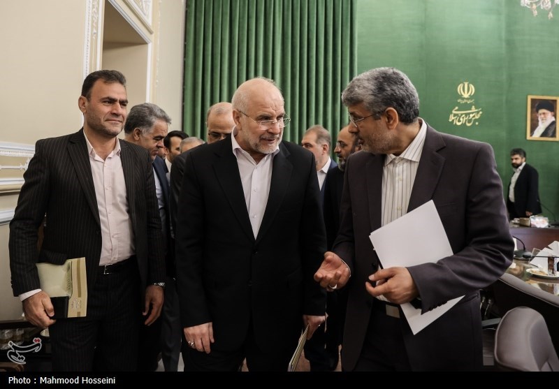 تقدیر از معلمان نمونه با حضور قالیباف