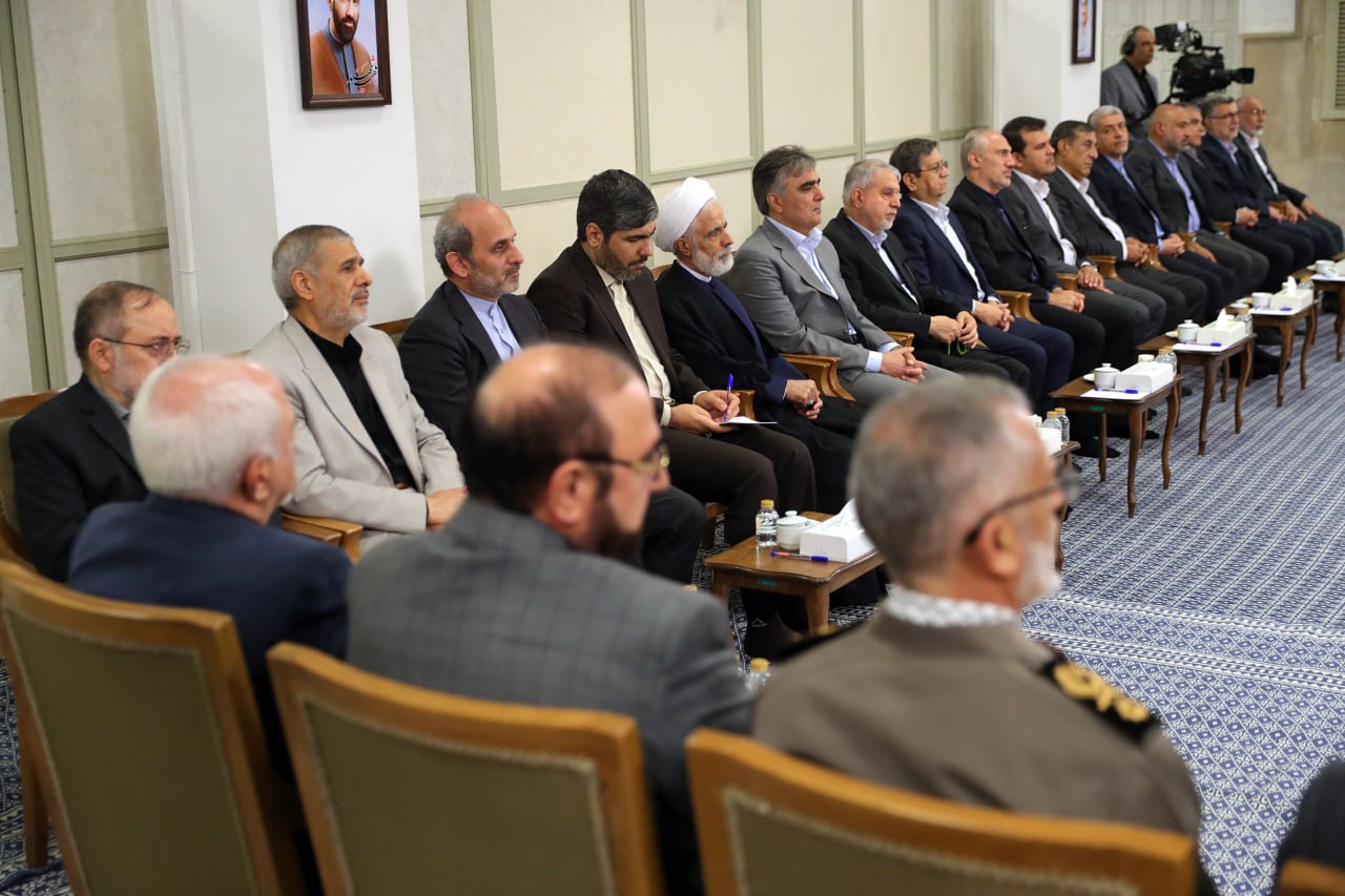 دیدار اعضای هیئت دولت با رهبر انقلاب 