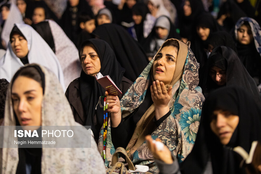 شب نوزدهم ماه مبارک رمضان در امامزاده صالح(ع)