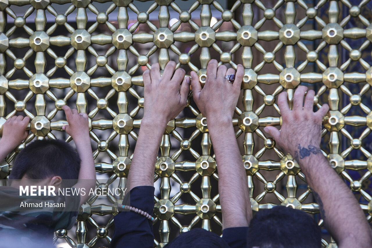 حال و هوای حرم مطهر رضوی در روز شهادت امام جواد (ع)