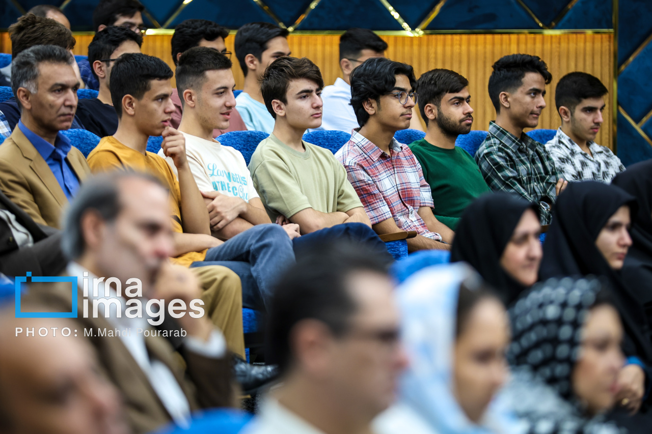 تجلیل از مدال آوران المپیاد ۲۰۲۵ 