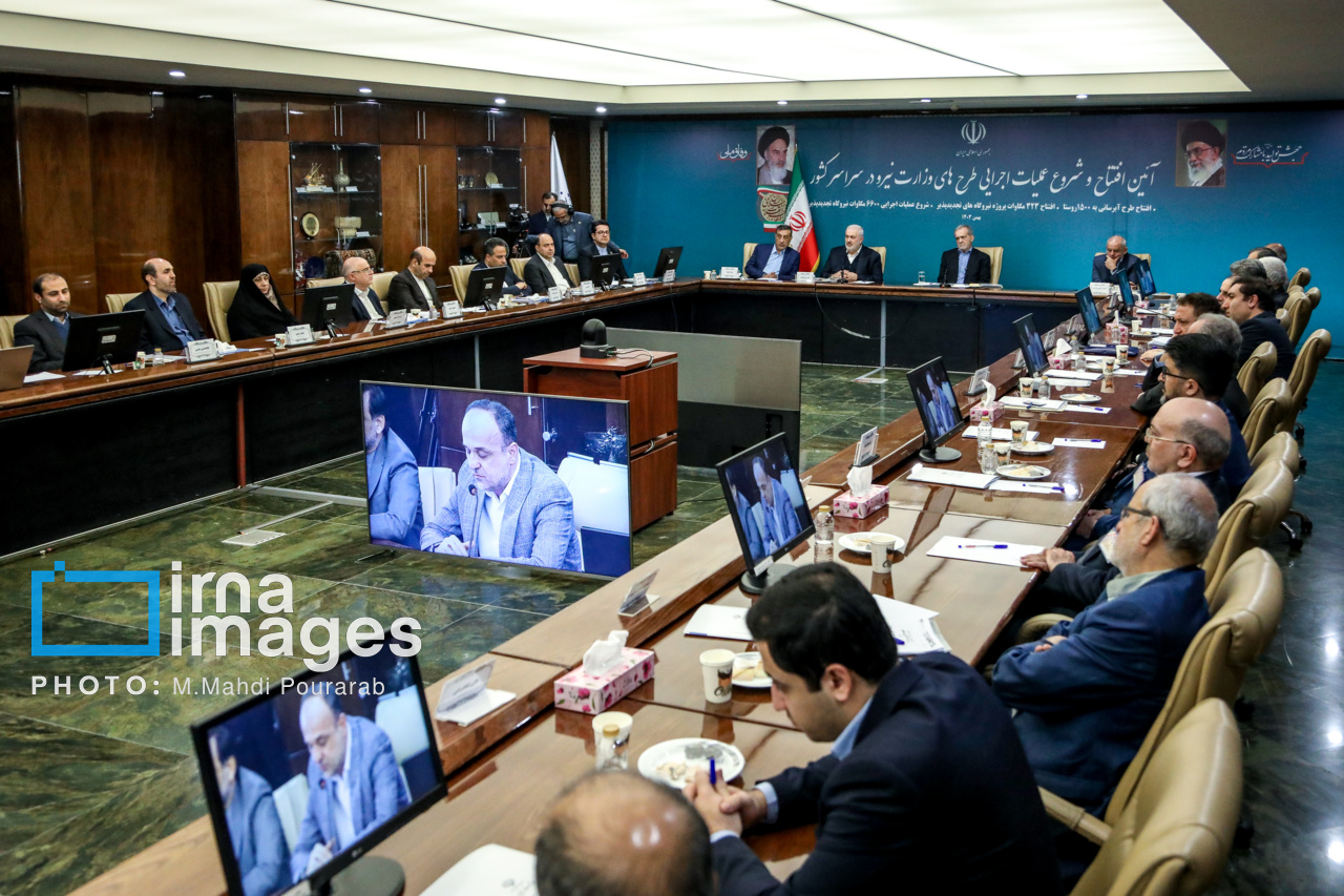 افتتاح و شروع عملیات اجرایی طرح‌ های وزارت نیرو در سراسر کشور