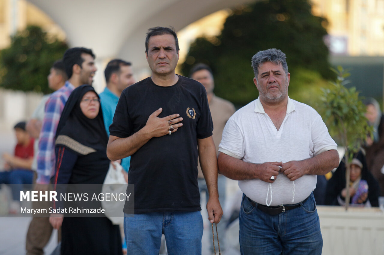 آئین تعویض پرچم حرم مطهر حضرت شاهچراغ(ع)