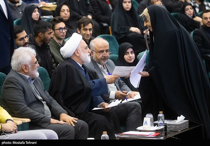 گرامیداشت روز دانشجو در دانشگاه علوم و تحقیقات