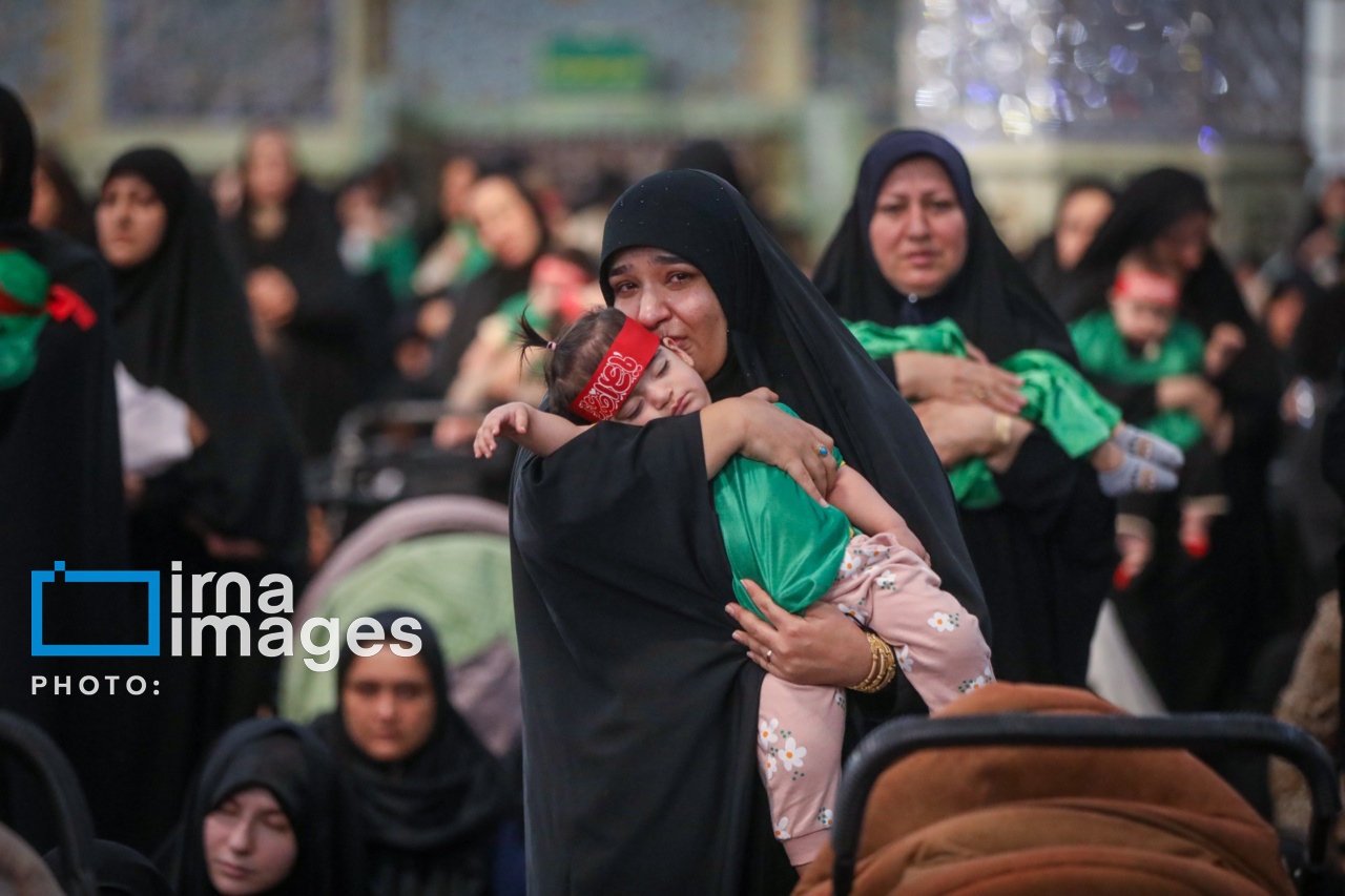 آیین شیرخوارگان حسینی در حرم مطهر رضوی