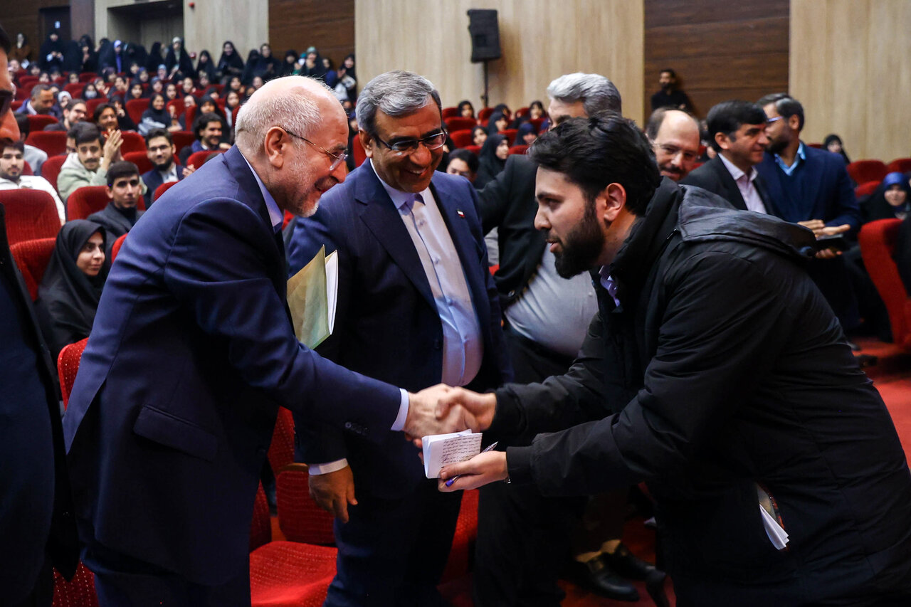 مراسم بزرگداشت روز دانشجو  با حضور قالیباف