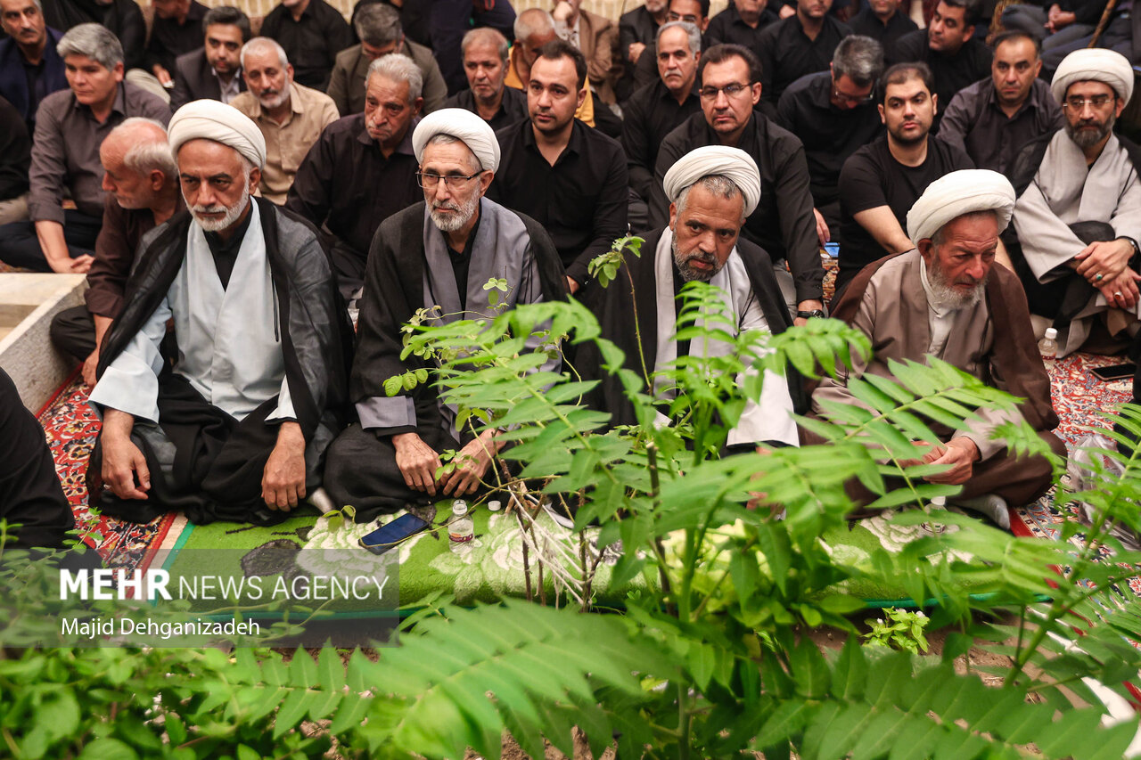 روضه‌خوانی سنتی در بیت شهید صدوقی یزد