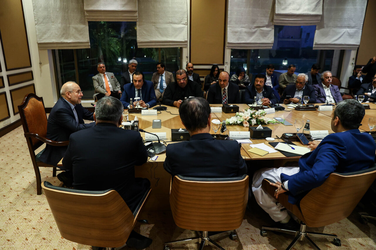 نشست اعضای فدراسیون اتاق‌های بازرگانی پاکستان با  قالیباف 