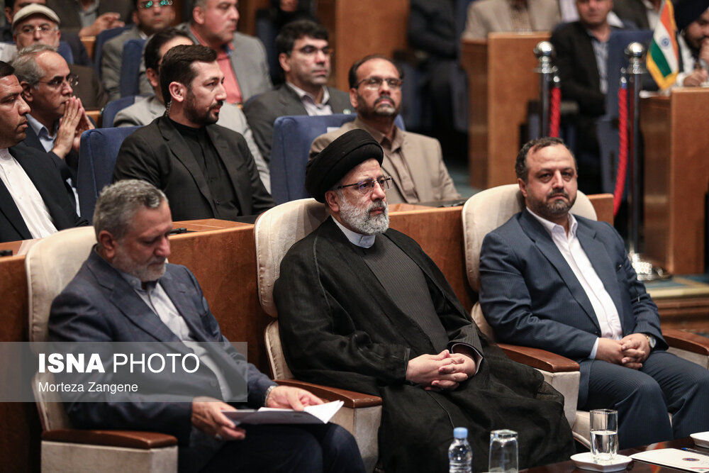 حضور رئیسی در نخستین همایش اقتصادی تعاونی ایران