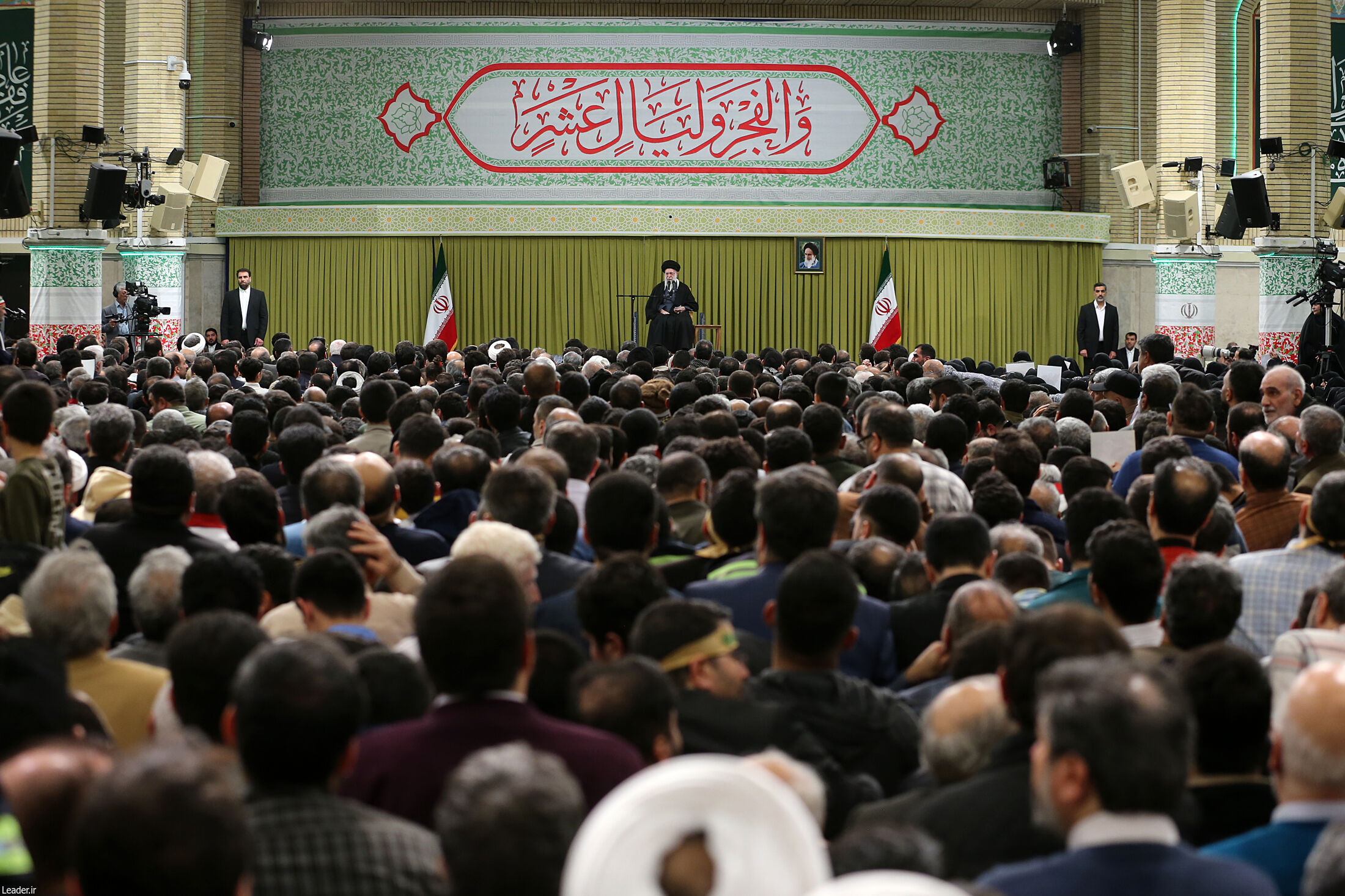 دیدار اقشار مختلف مردم با رهبر انقلاب