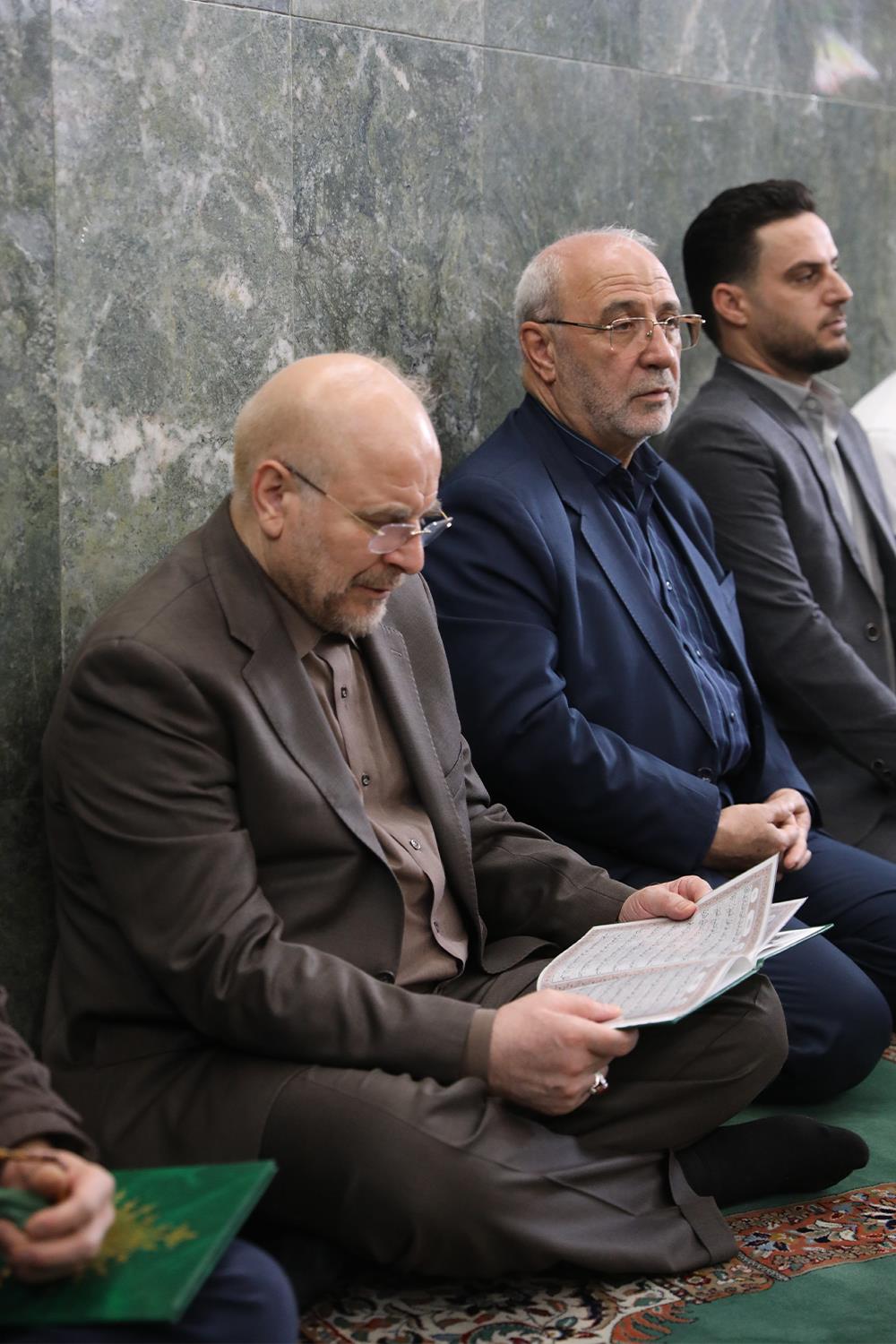 حضور قالیباف در مراسم ختم جعفر قمری از کارکنان مجلس