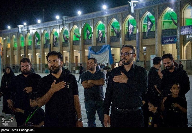 مراسم عزاداری شب هفتم محرم در حرم مطهر حضرت شاهچراغ (ع)