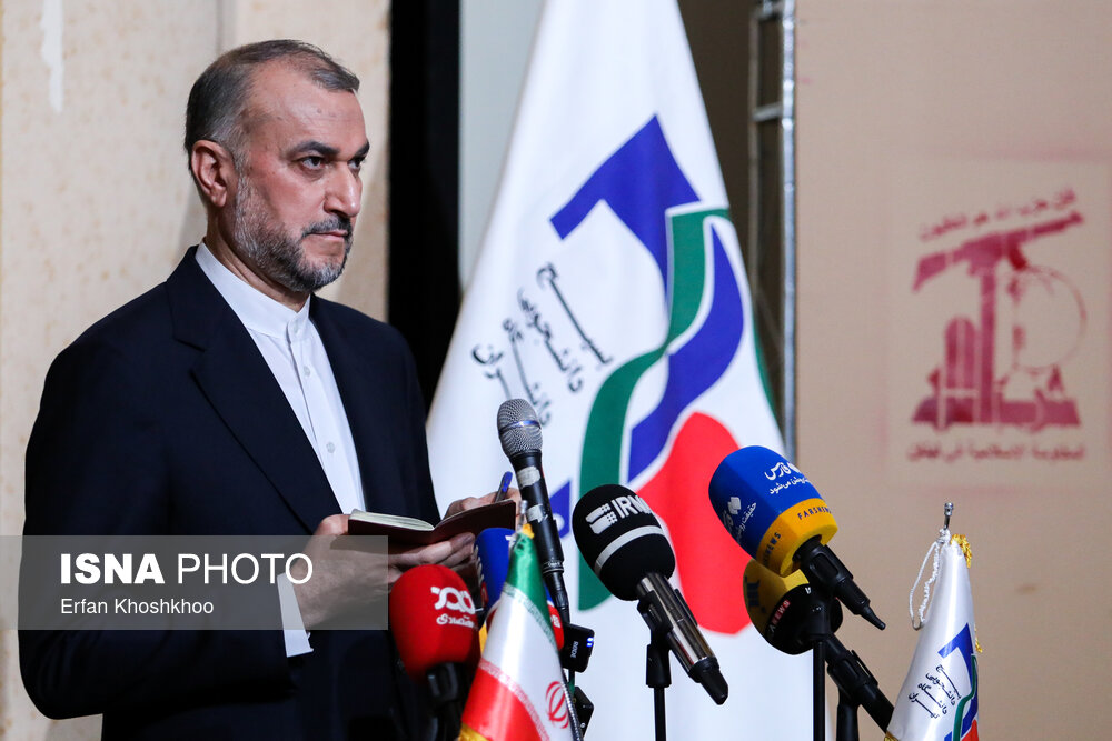 حضور وزیر امور خارجه در دانشگاه تهران